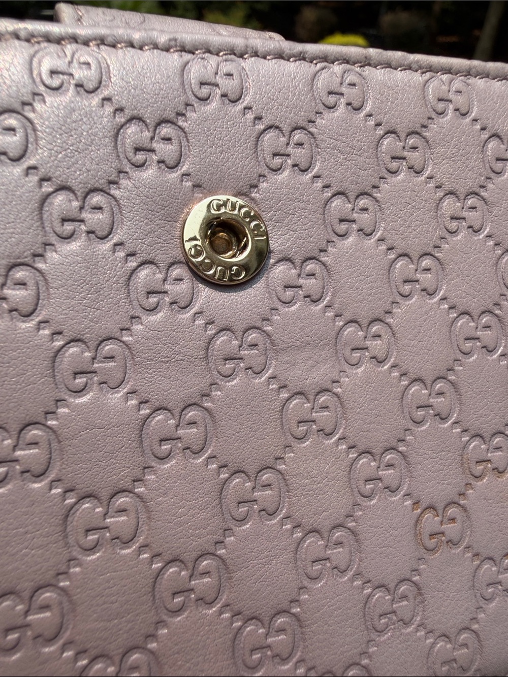 Gucci RARE Vintage LILAC Embossed GG Leather Wallet Clutch - Picture 16 of 17